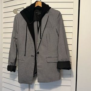 Houndstooth blazer